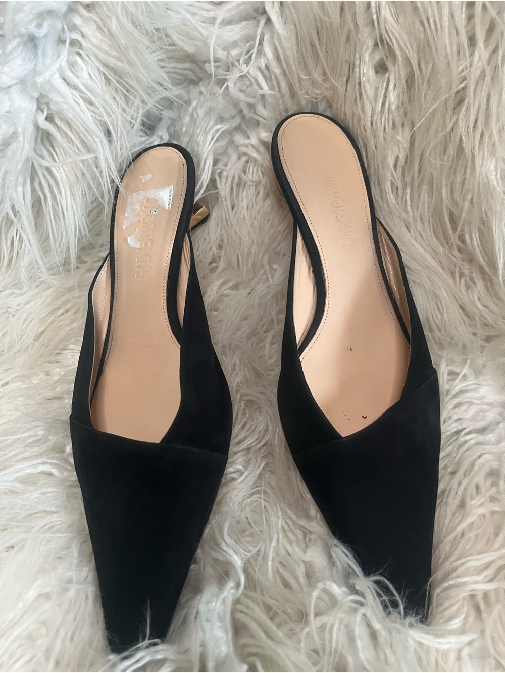 Jacquemus Black Cropped Ankle Pants with Sculptural Heel Detail - Picture 5 of 7